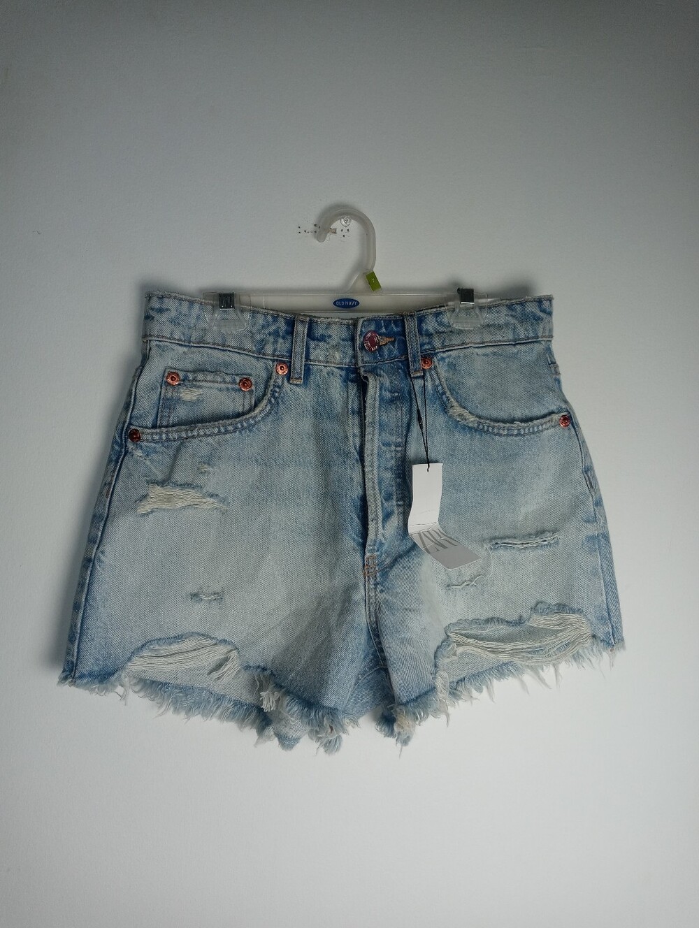 Zara High-Rise Distressed Shorts Size 6